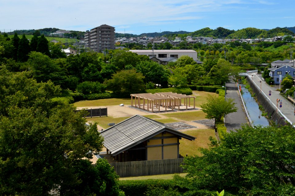 Shida-gunga-ato zenkei