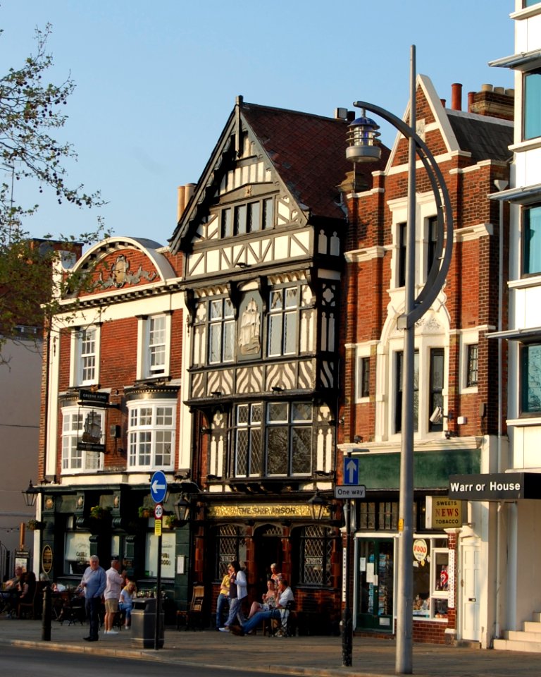 Ship Anson pub, 8–10 The Hard, Portsmouth (April 2019)