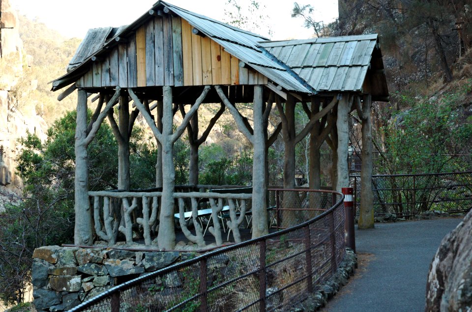 Shelter-Cataract-Gorge-20070421-022