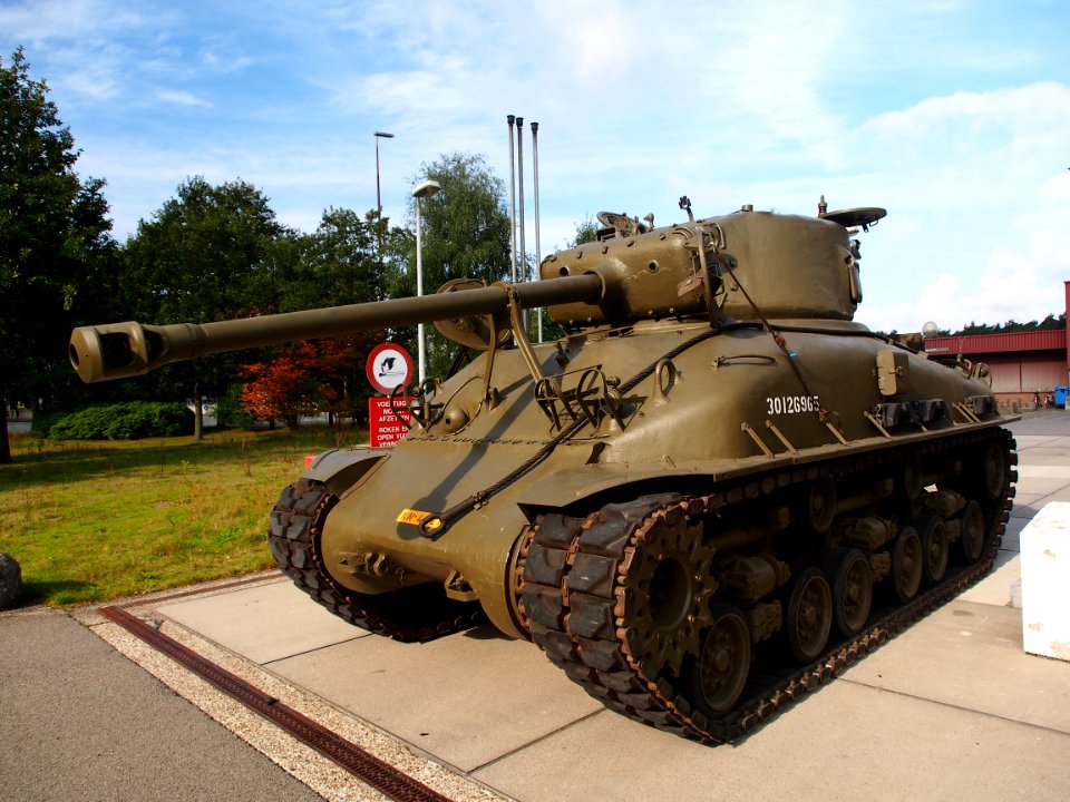 Sherman M4 no 30126965 pic12