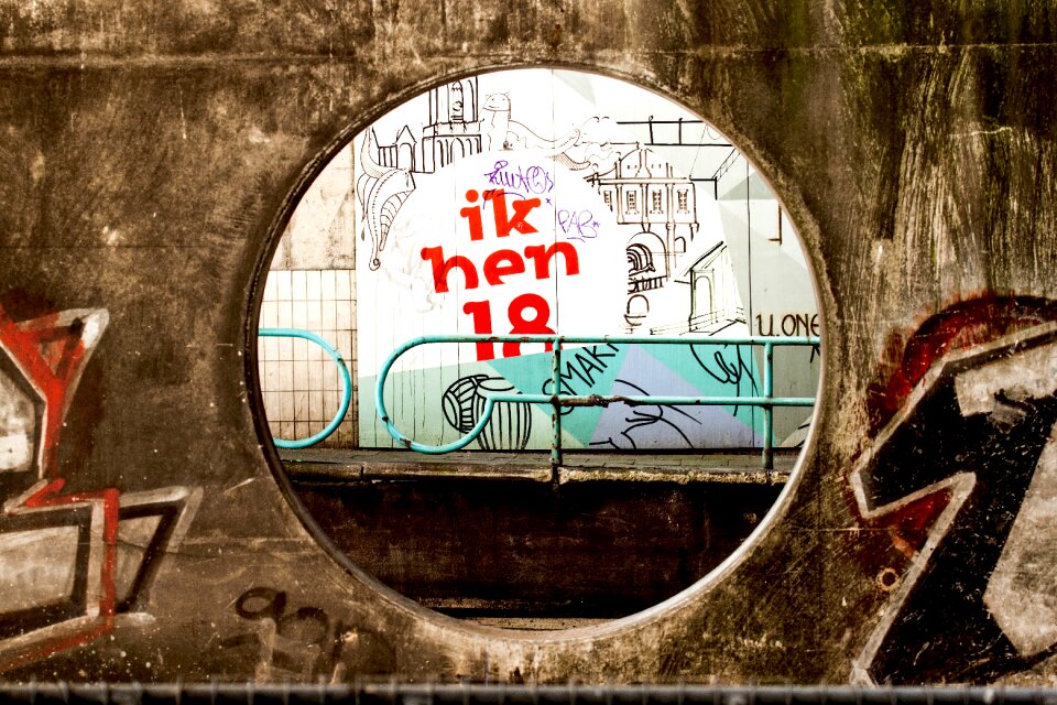 Graffiti i am 18 years old street art