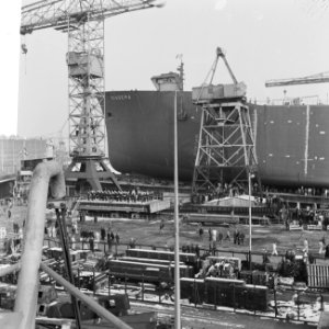 Shell-tanker Diadema van stapel bij Wilton Fijenoord, 24.000 ton (grootste die d, Bestanddeelnr 918-8121