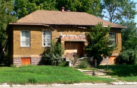Sisseton Carnegie library from SSW 1