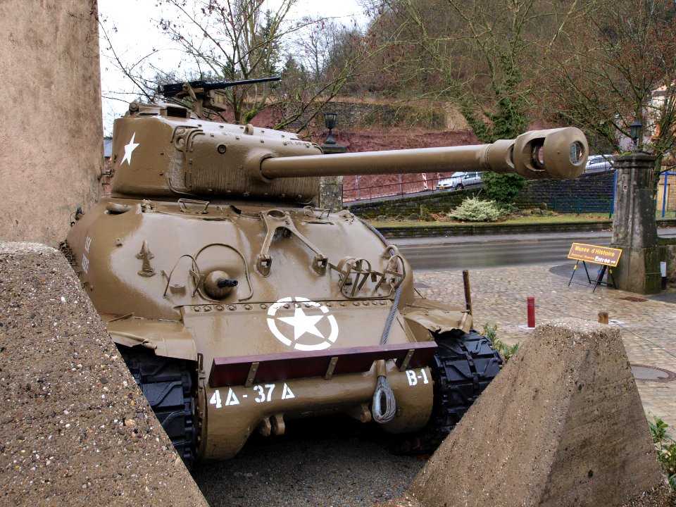 Sherman M4 at Diekirch, Luxembourg pic4