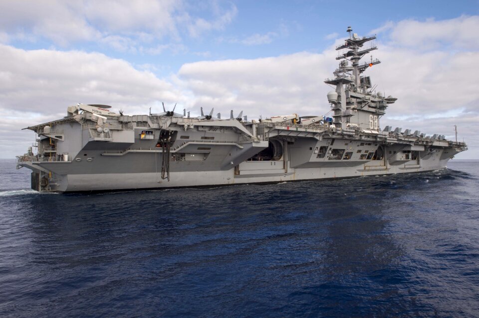 United states navy aircraft carrier ship