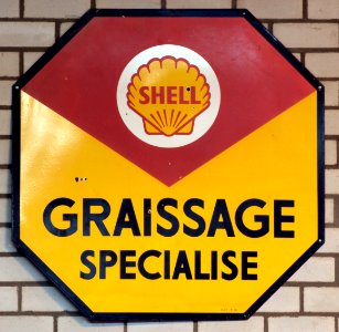 Shell Graissage, Enamel advert sign at the den hartog ford museum pic-042