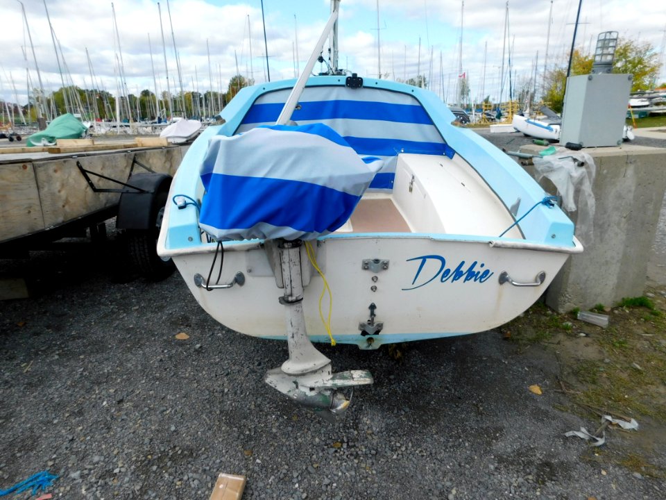 Sirocco 15 sailboat Debbie 3834