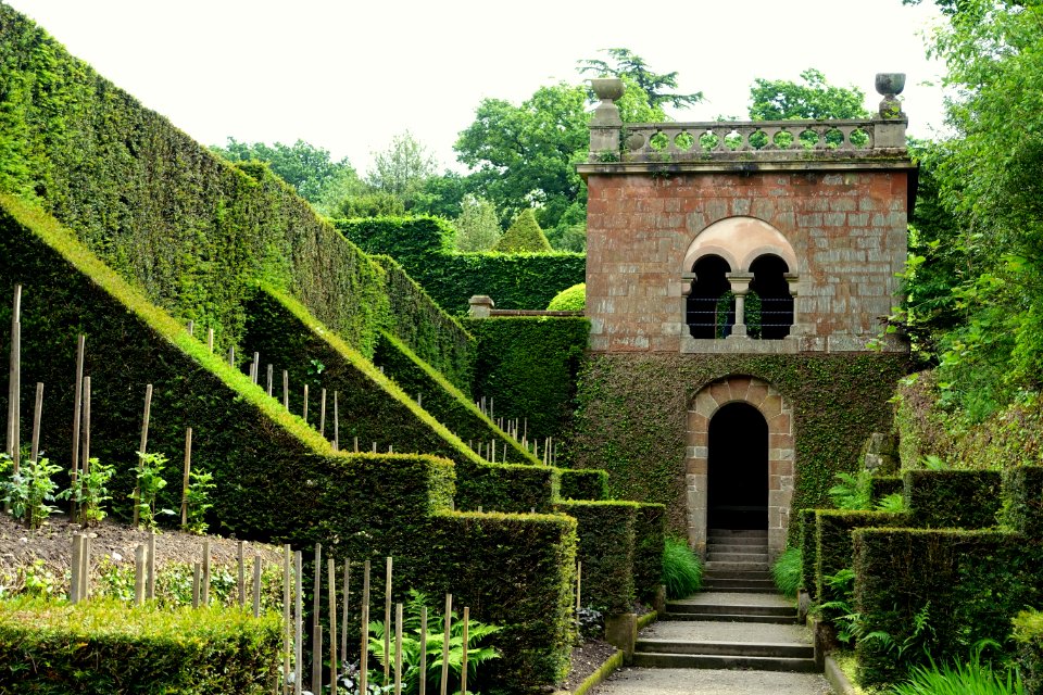 Shelter House - Biddulph Grange - Staffordshire, England - DSC09457