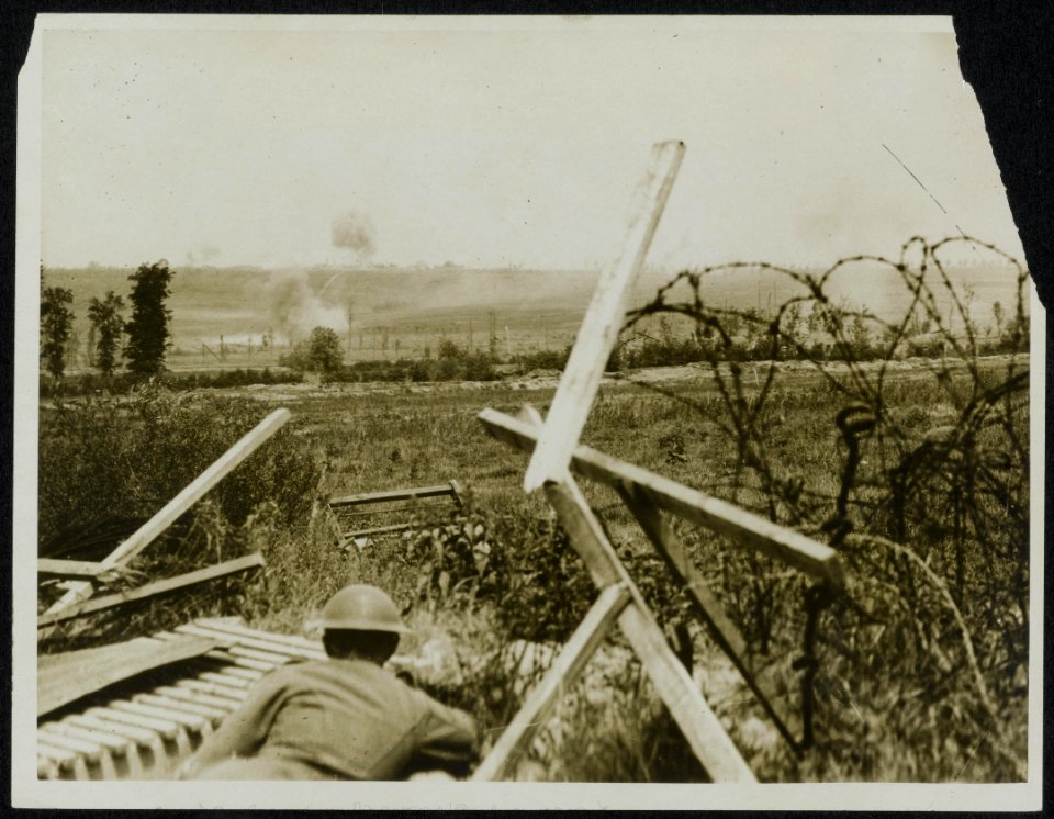 Shells dropping on Messines, Bestanddeelnr 158-0138