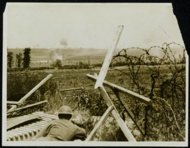Shells dropping on Messines, Bestanddeelnr 158-0138