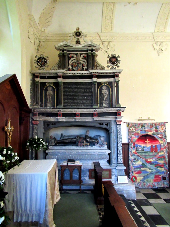 Sir Percyval Hart tomb, Lullingstone 1
