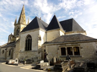 Sissonne (Aisne) Église Saint-Martin et cimetière (01)