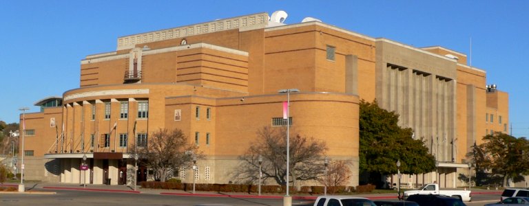 Sioux City Municipal Auditorium from SE 2