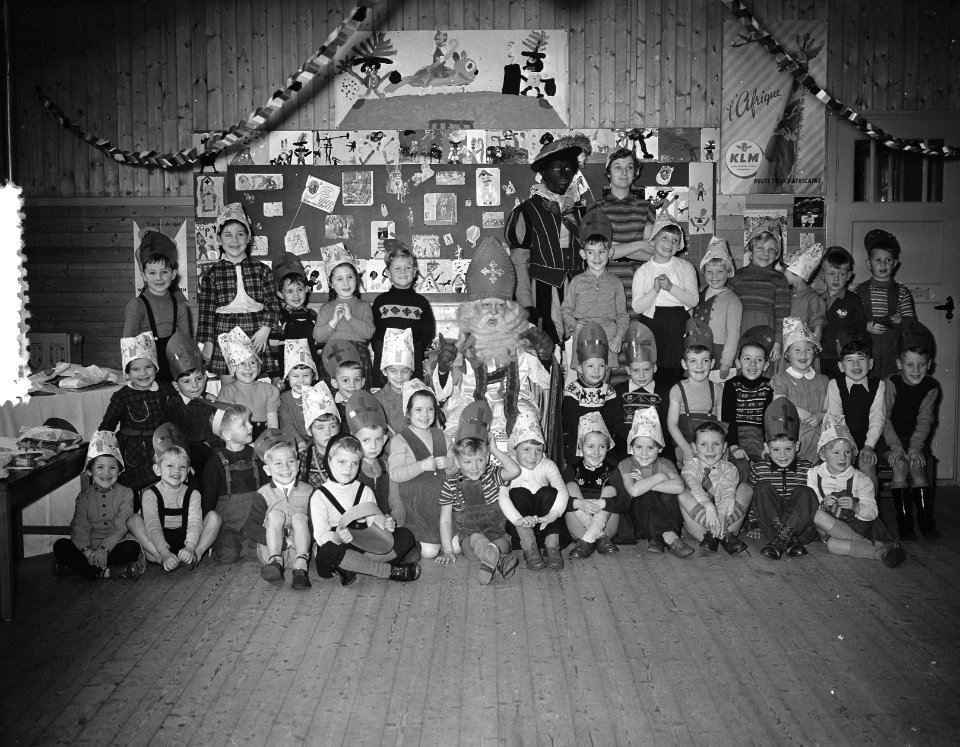 Sint Nicolaasfeest school Uiterwaardenstraat Amsterdam, Bestanddeelnr 906-8712