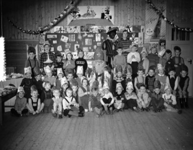 Sint Nicolaasfeest school Uiterwaardenstraat Amsterdam, Bestanddeelnr 906-8712