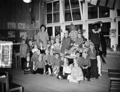 Sint Nicolaasfeest school Uiterwaardenstraat Amsterdam, Bestanddeelnr 906-8708