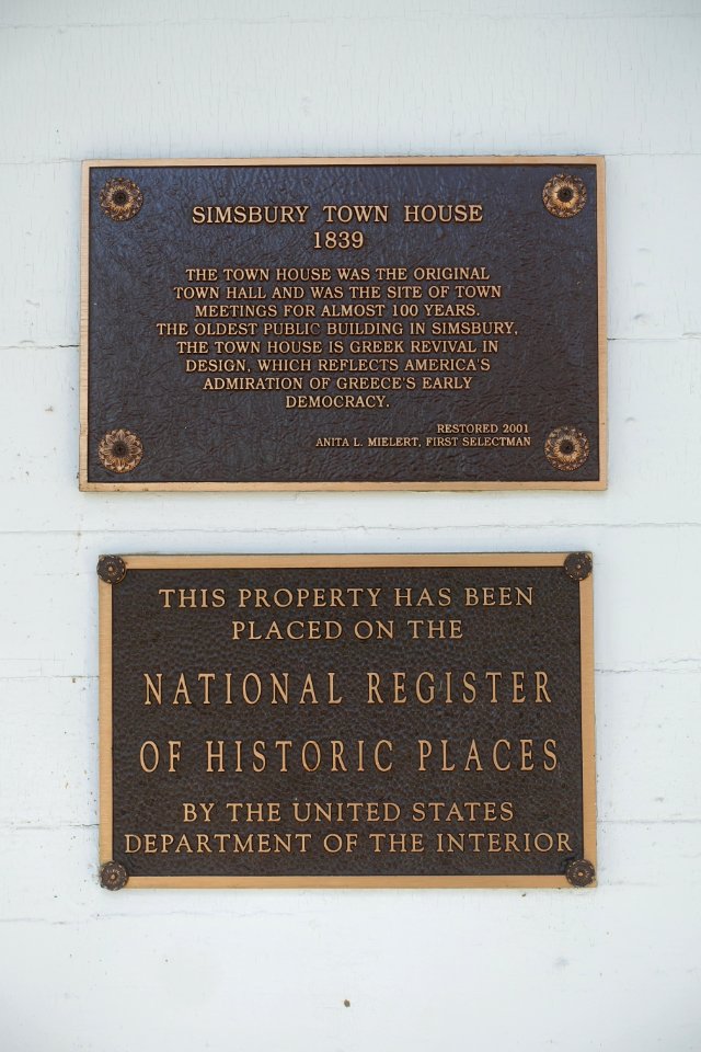 Simsbury Town House markers, 1839 - Simsbury, Connecticut - DSC04871