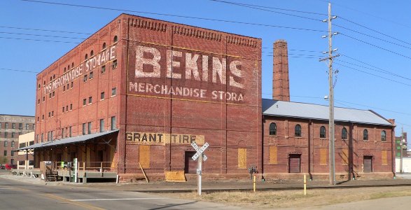Sioux City Linseed Oil Works from SW 3