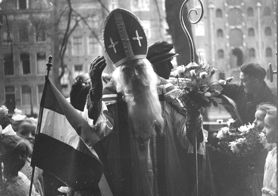 Sint Nicolaas op Prinsenschool, Prinsengracht 781, Bestanddeelnr 903-1261