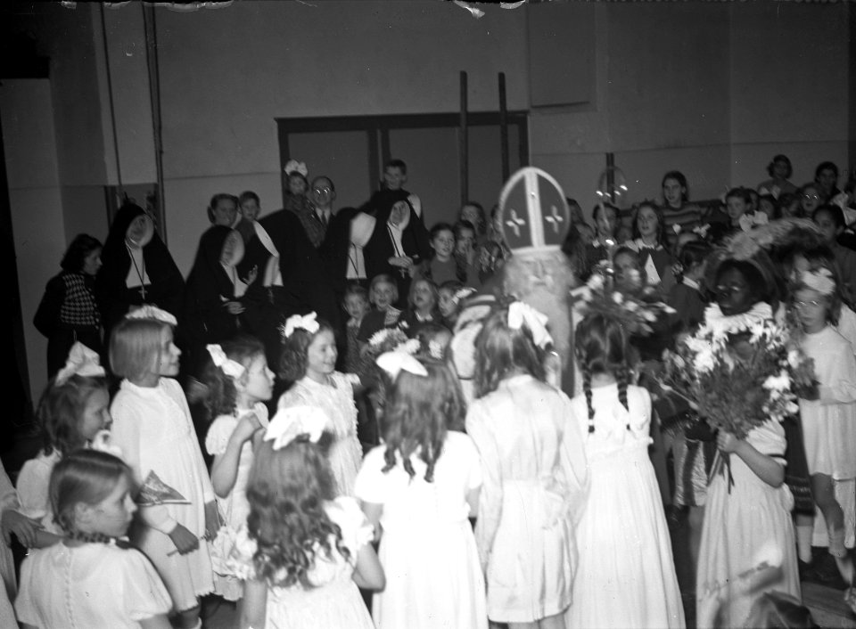 Sint Nicolaas op Prinsenschool, Prinsengracht 781, Bestanddeelnr 903-1255