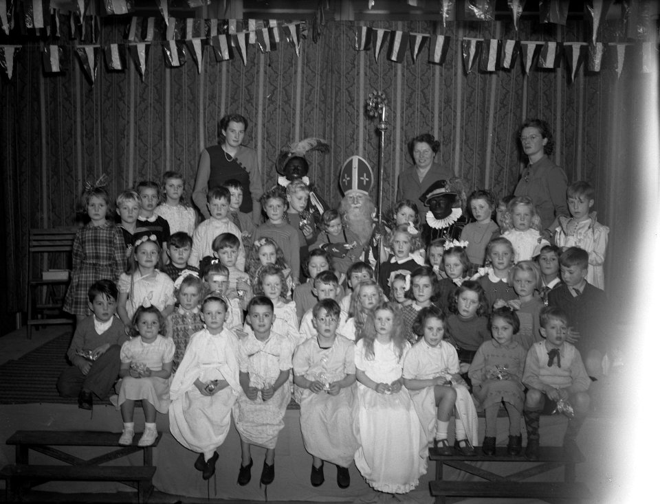 Sint Nicolaas op Peetersschool, Richard Holstraat te Amsterdam, Bestanddeelnr 903-1250
