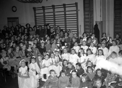 Sint Nicolaas op Prinsenschool, Prinsengracht 781, Bestanddeelnr 903-1257
