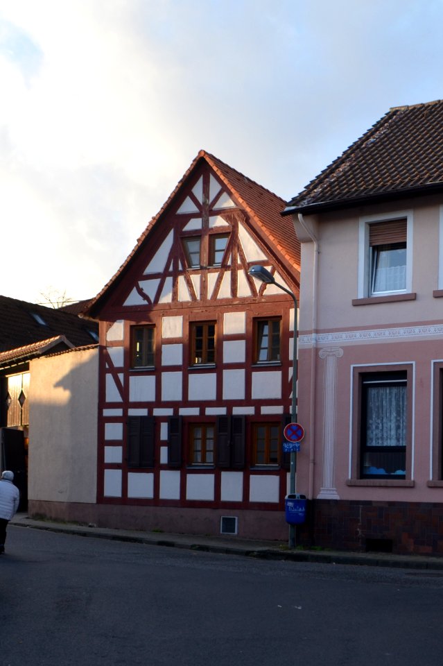 Sindlingen, Huthmacherstraße 3