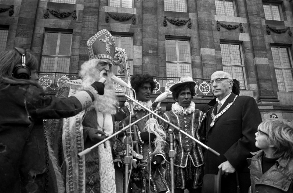 Sinterklaas met burgemeester Samkalden, Bestanddeelnr 926-8319