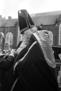Sinterklaas tapt miljoenste glas bier bij Cafe Hoppe , Amsterdam, Bestanddeelnr 924-0576