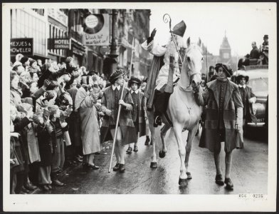 Sinterklaasfeesten, optochten, sint nicolaas, Sinterklaas, Bestanddeelnr 056-0236