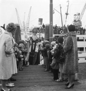 Sinterklaas in Rotterdam Aankomst, Bestanddeelnr 913-1895