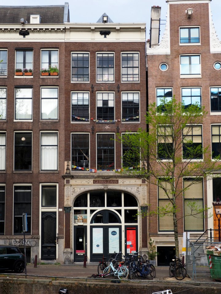Singel 268, Gebroeders Zahn
