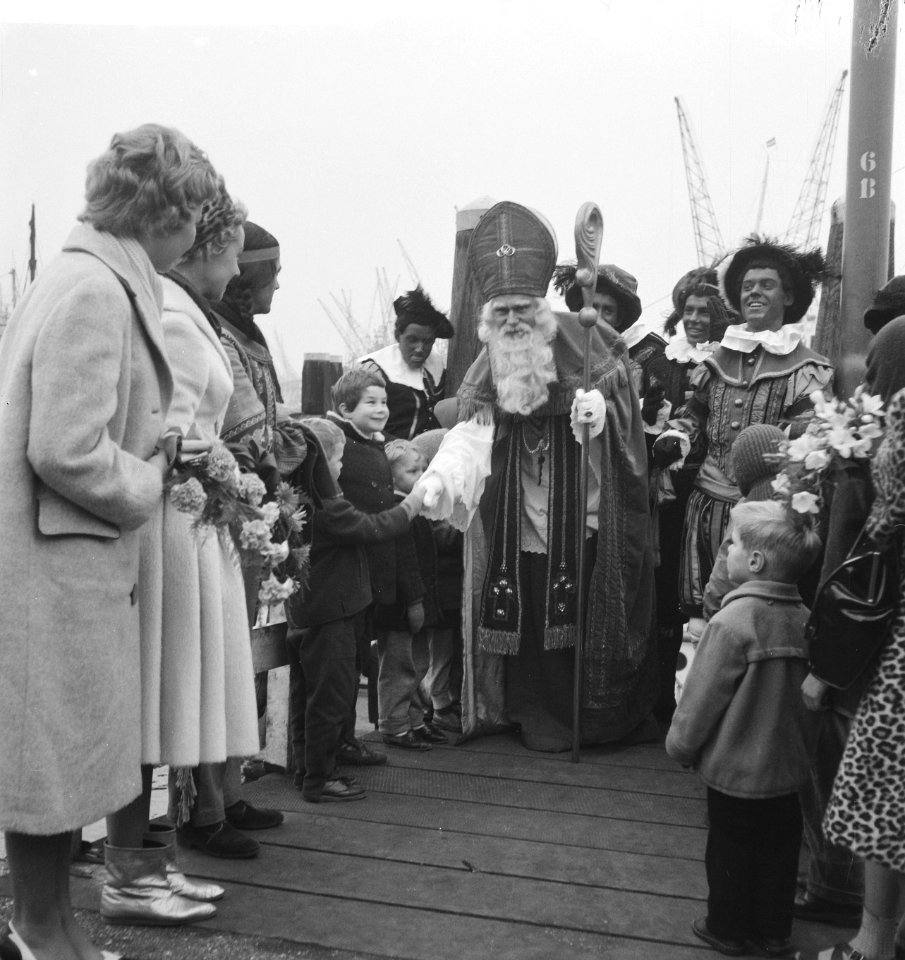 Sinterklaas in Rotterdam Aankomst, Bestanddeelnr 913-1894