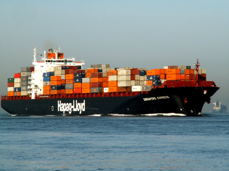 Singapore Express p4 approaching Port of Rotterdam, Holland 24-Jan-2006