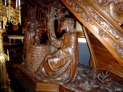 Sint Bartholomeus Beek (Ubbergen) sculptuur onder kuip preekstoel