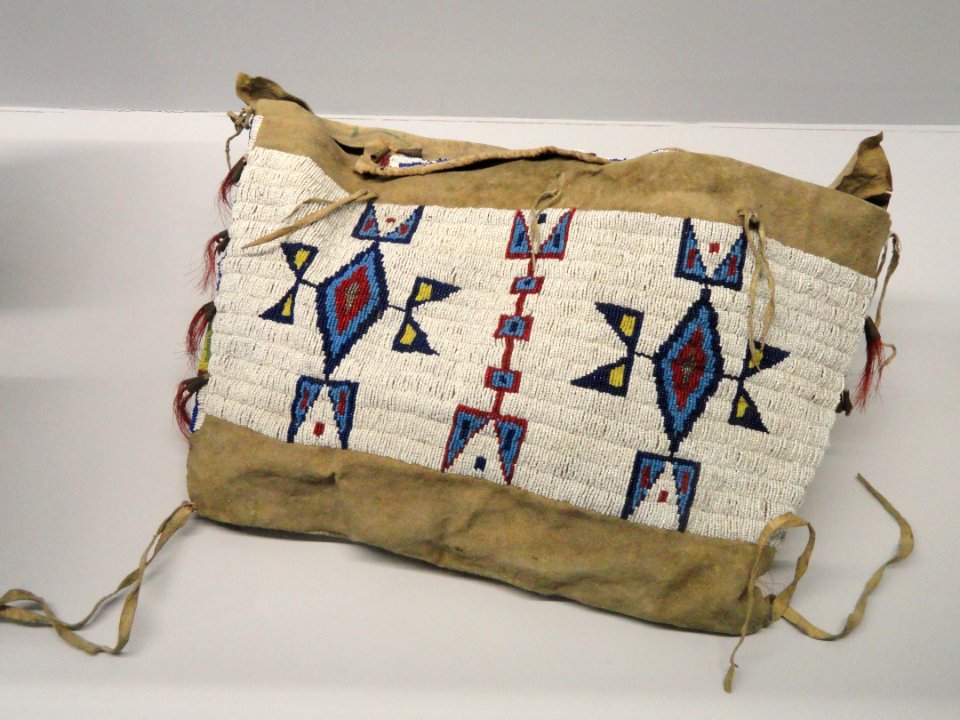 Sioux saddle bag, bought from Chief Plenty Crow of Billings, Montana, in 1946 - Springfield Science Museum - Springfield, MA - DSC03452