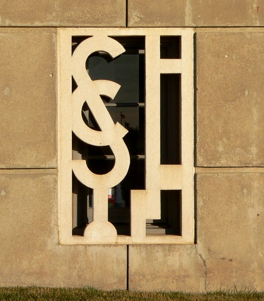 Sioux City Municipal Auditorium windows lower W 2