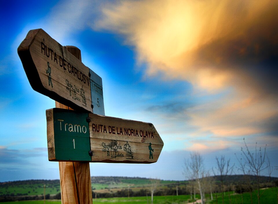 Poster route clouds