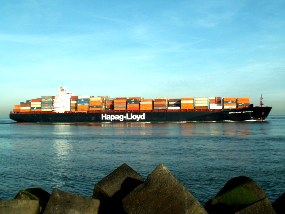Singapore Express p2 approaching Port of Rotterdam, Holland 24-Jan-2006