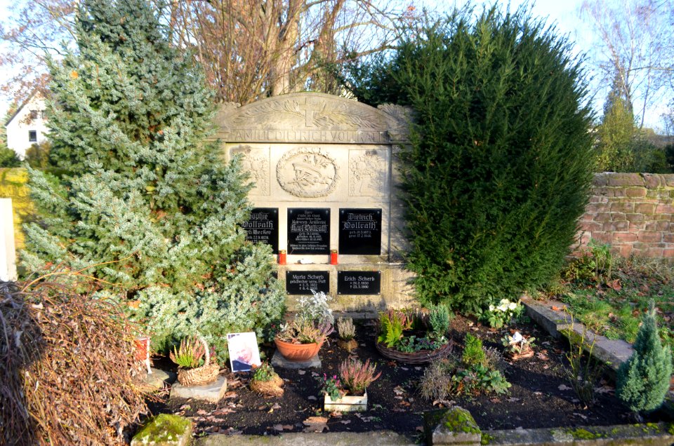 Sindlingen, Friedhof, Grab Vollrath-Patt-Scherb