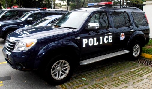 Singapore Police Force Ford Everest (cropped)