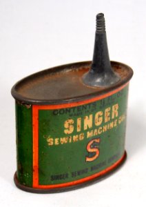 Singer sewing machine oil tin, One one thirt Fl Oz, pic 5