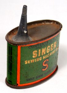Singer sewing machine oil tin, One one thirt Fl Oz, pic 3