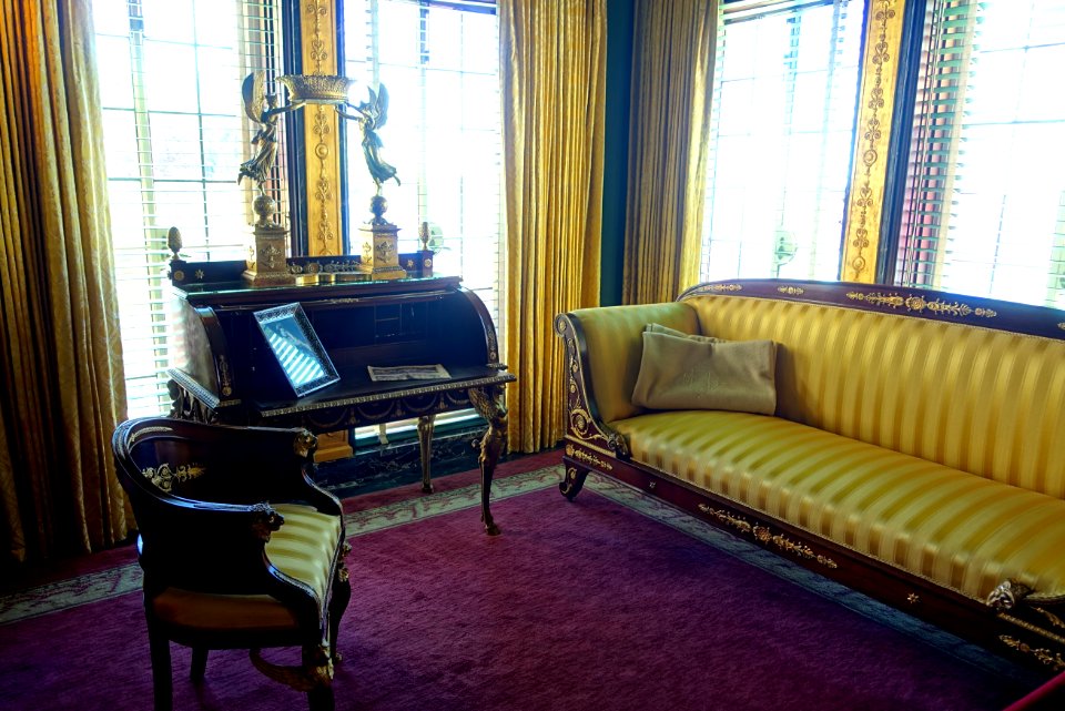 Sitting room - Cà d'Zan - John and Mable Ringling Museum of Art - Sarasota, FL - DSC00328
