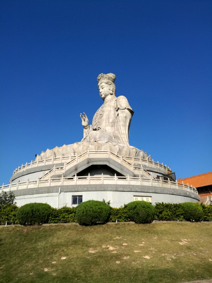 Sitting Statue of Guanyin at Mount Guanyin, in Dongguan2