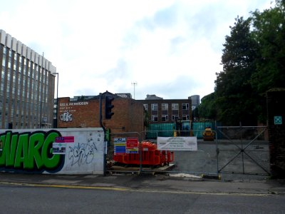 Site of the former New England Inn (Cobbler's Thumb), New England Road, Brighton (October 2013) (1)