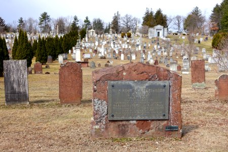 Site of First Meeting House - Simsbury Cemetery - Simsbury, CT - DSC00642