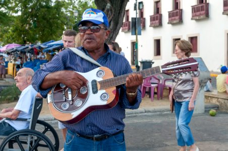 Singer street music in Olinda photo