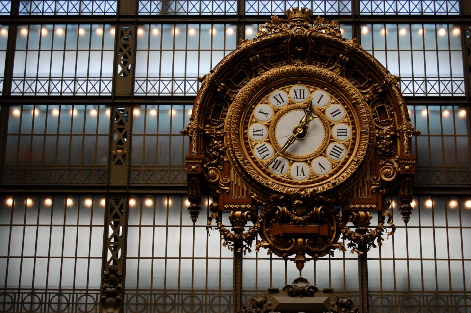Station london clock