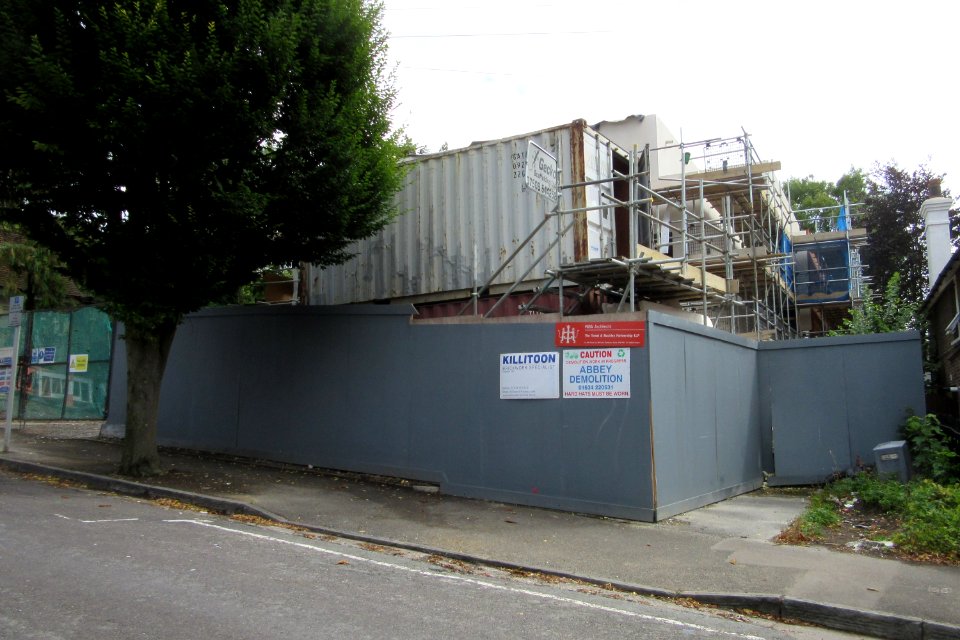 Site of former St Thomas of Canterbury's RC Church, Station Road, Whyteleafe (August 2016) (2)